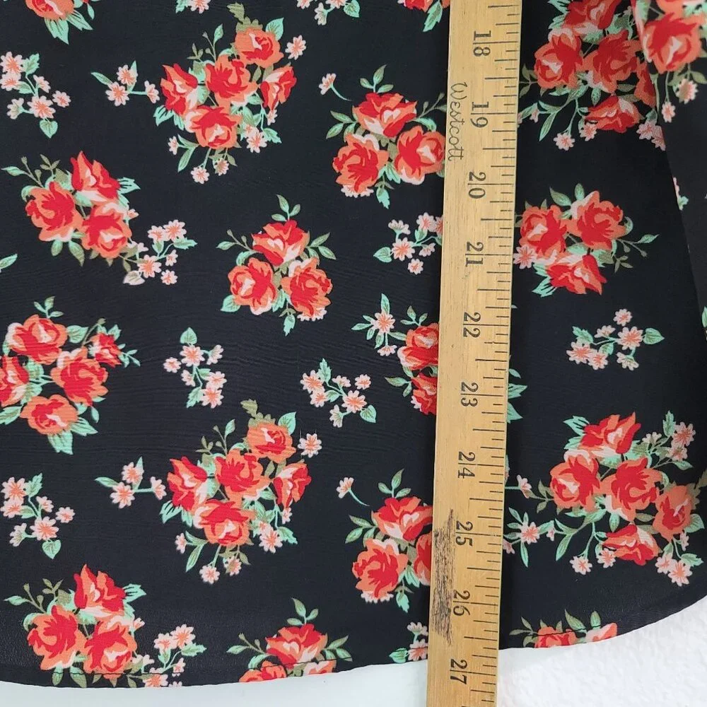 Faded Glory Womens Sz L Red Roses Floral Black Tank Top Y2K Romantic Retro Flowy - Picture 6 of 10